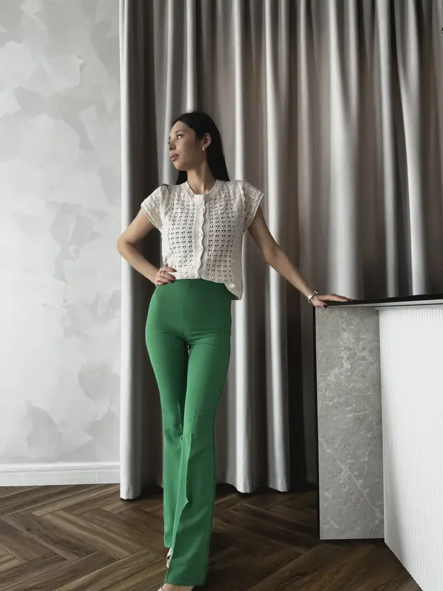 Брюки женские, клёш